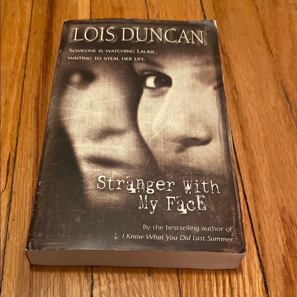 Lois Duncan 'Stranger with My Face' Paperback Book